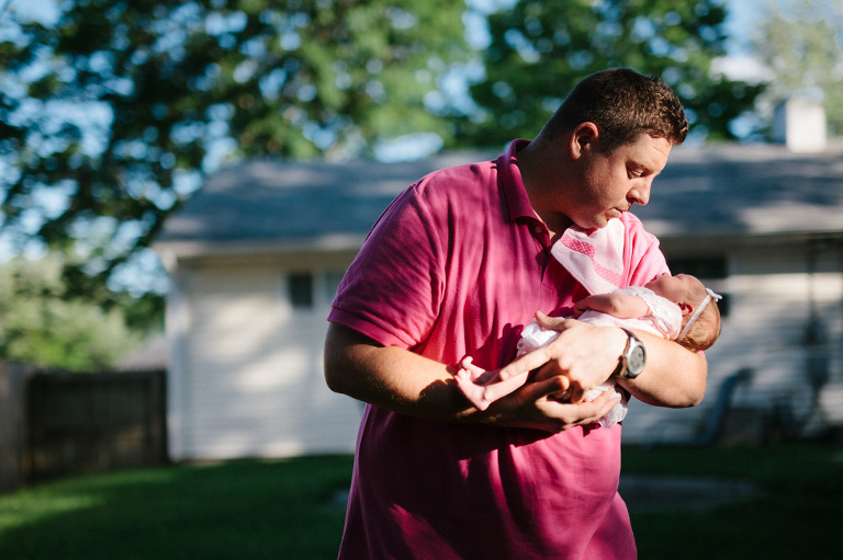 liveroygbiv_springboro_ohio_family_newborn_portrait_photograher_creative_fun_unique_storytelling_donohoos_2015_10