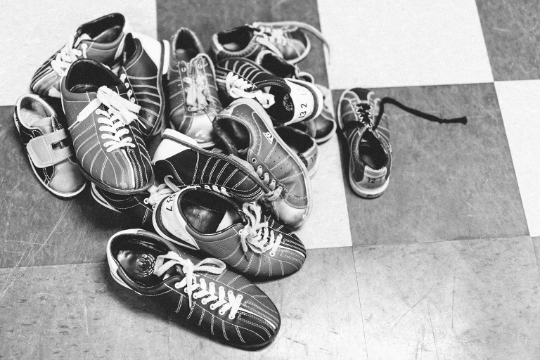 sarah_jared_blended_family_bowling_photography_dayton_ohio_liveroygbiv_creative_portraits_storytelling-1