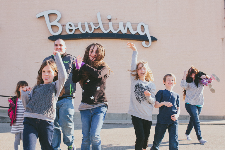 sarah_jared_blended_family_bowling_photography_dayton_ohio_liveroygbiv_creative_portraits_storytelling-2