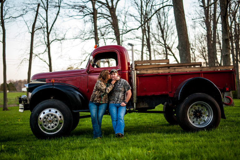 luke_lindsey_engagement_storytelling_photography_country_cowboy_liveroygbiv_springboro_ohio_dayton_katie_swift-29