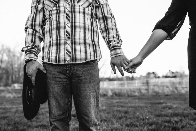 luke_lindsey_engagement_storytelling_photography_country_cowboy_liveroygbiv_springboro_ohio_dayton_katie_swift-30