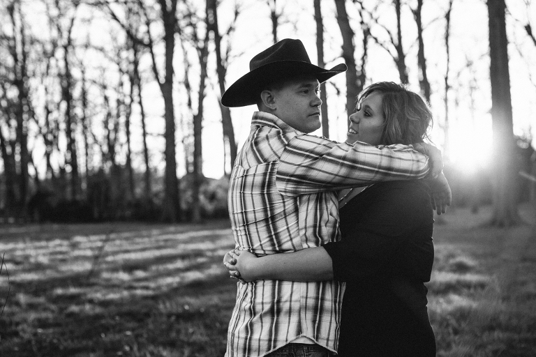luke_lindsey_engagement_storytelling_photography_country_cowboy_liveroygbiv_springboro_ohio_dayton_katie_swift-6