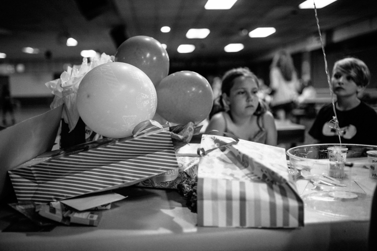 ella_skateworld_bday_party_2016_liveroygbiv_photography_katie_swift_documentary_black_and_white-28