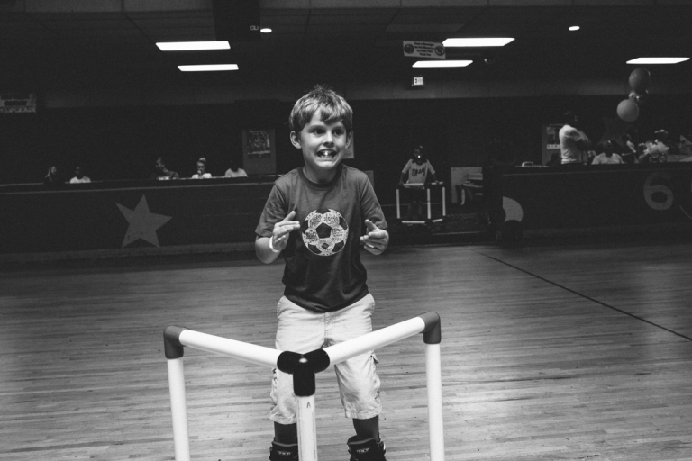 ella_skateworld_bday_party_2016_liveroygbiv_photography_katie_swift_documentary_black_and_white-35