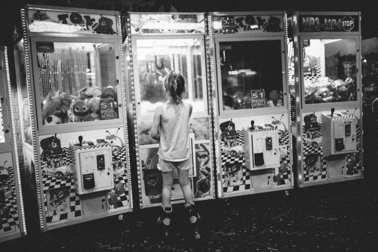 ella_skateworld_bday_party_2016_liveroygbiv_photography_katie_swift_documentary_black_and_white-37