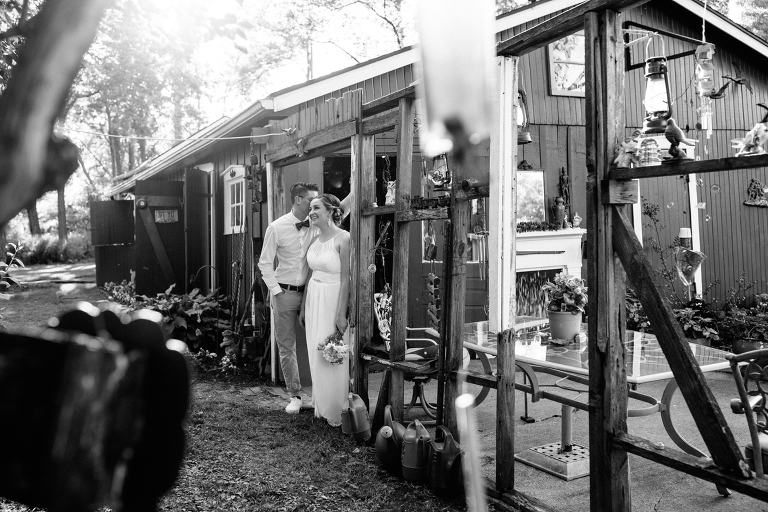 liveroygbiv_wedding_photography_springboro_dayton_ohio_kings_garden-20