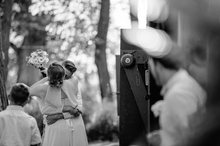 liveroygbiv_wedding_photography_springboro_dayton_ohio_kings_garden-22