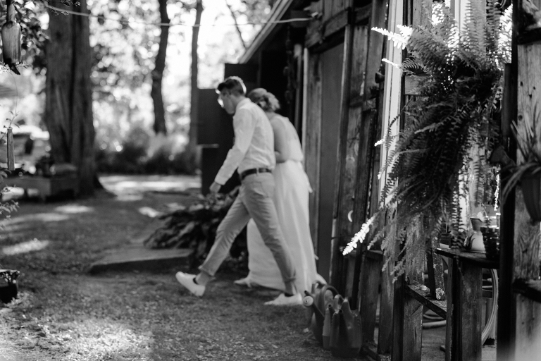 liveroygbiv_wedding_photography_springboro_dayton_ohio_kings_garden-23